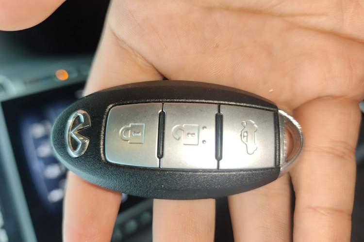 Used Infiniti Q50 2014 2.0T Luxury Edition Vehicle Key