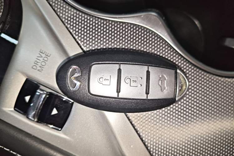 Used Infiniti Q50 2014 3.7L Comfort Edition Vehicle Key