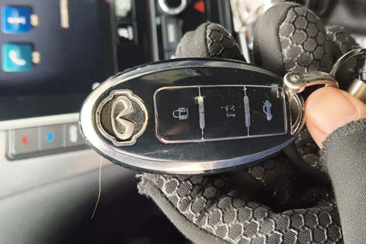 Used Infiniti Q50 2014 3.7L Comfort Edition Vehicle Key