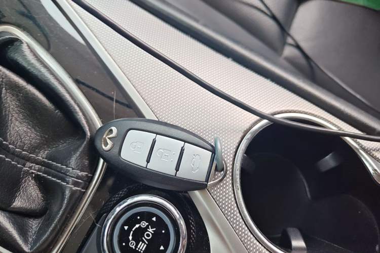 Used Infiniti Q50 2014 3.7L Luxury Edition Vehicle Key