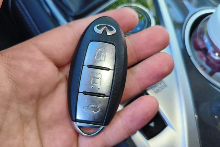 Used Infiniti Q50 2014 2.0T Comfort Edition Vehicle Key