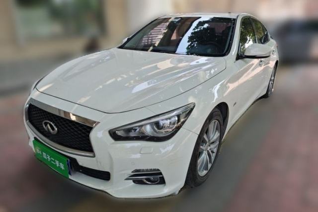 Infiniti Q50 2014 2.0T Luxury Edition с пробегом