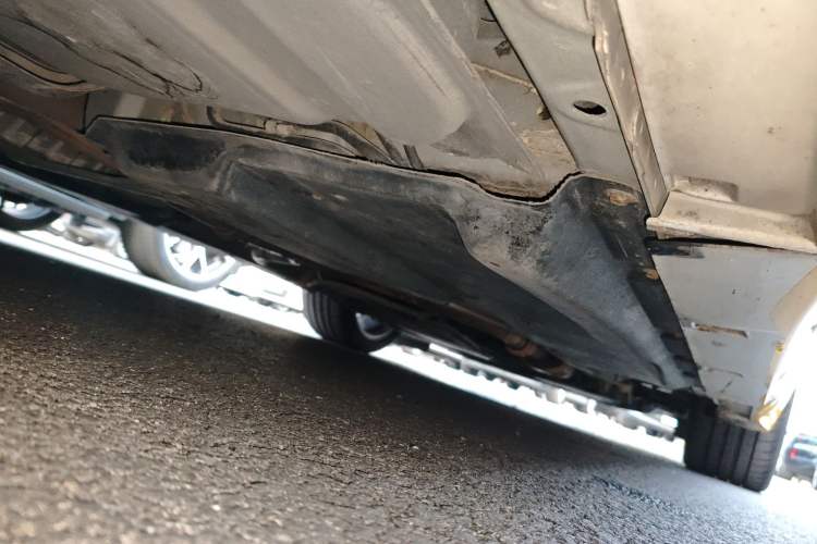 Used Infiniti Q50 2014 3.7L Comfort Edition Chassis Rear Right