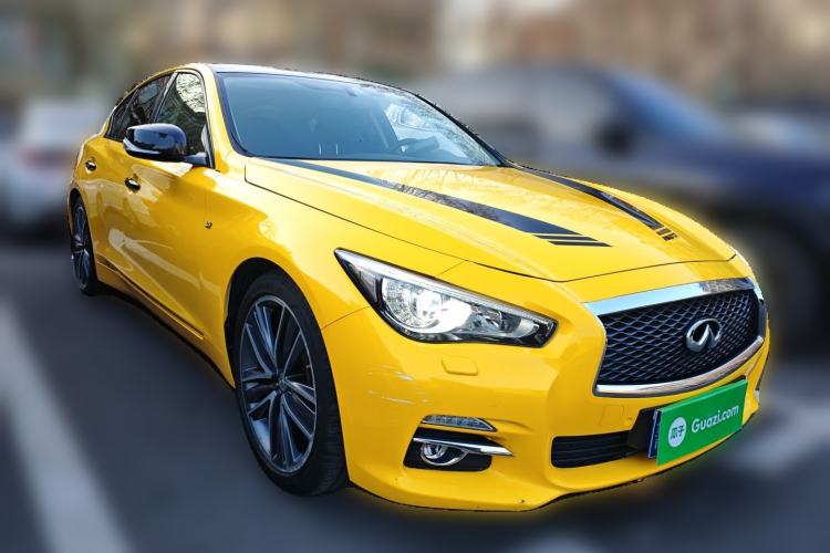 Used Infiniti Q50 2014 3.7L Comfort Edition Front Right 45 Deg