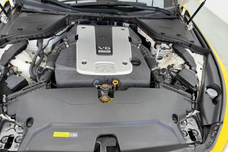 Used Infiniti Q50 2014 3.7L Comfort Edition Interior 5