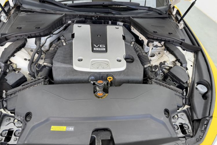 Used Infiniti Q50 2014 3.7L Comfort Edition Interior 7