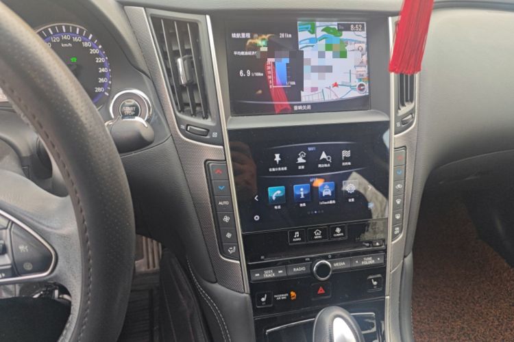 Used Infiniti Q50 2017 3.5L Hybrid Audio And AC Panel