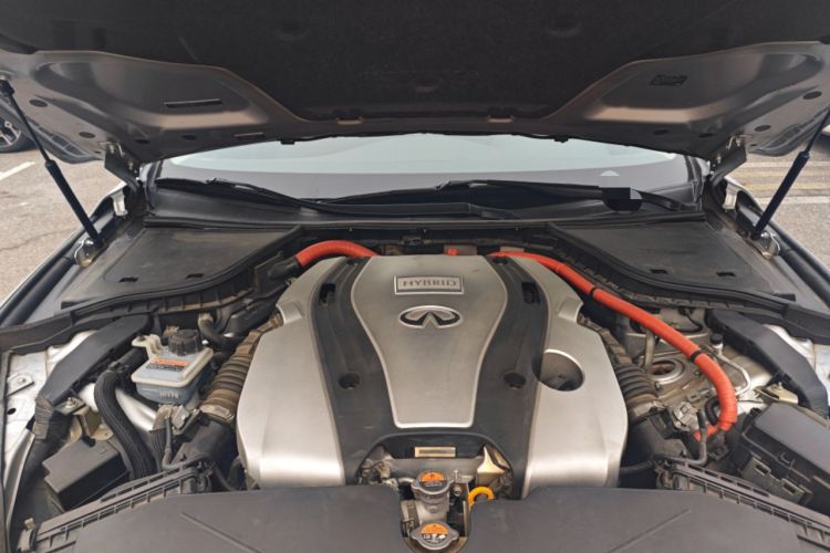 Used Infiniti Q50 2017 3.5L Hybrid Engine Bay