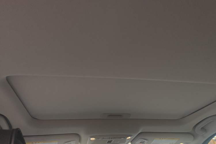Used Infiniti Q50 2017 3.5L Hybrid Headliner