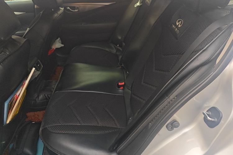 Used Infiniti Q50 2017 3.5L Hybrid Left Rear Seat