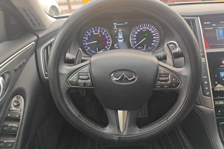 Used Infiniti Q50 2017 3.5L Hybrid Steering Wheel