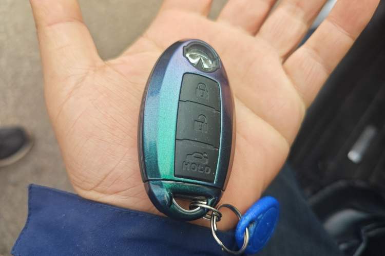 Used Infiniti Q50 2017 3.5L Hybrid Vehicle Key