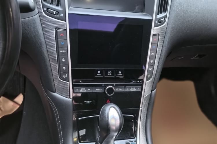Used Infiniti Q50L 2015 2.0T Enjoyment Edition Audio And AC Panel