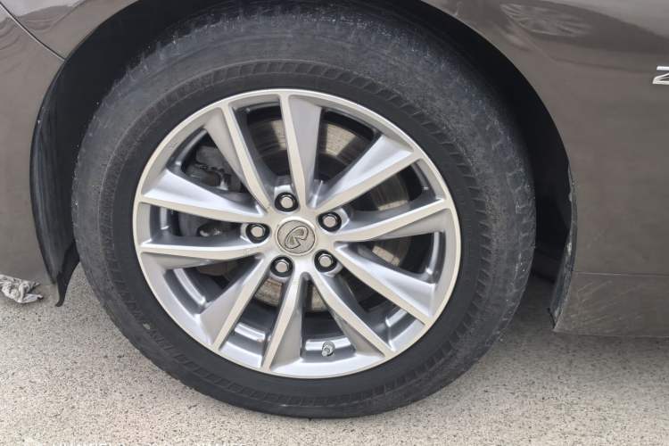 Used Infiniti Q50L 2015 2.0T Enjoyment Edition Exterior 11
