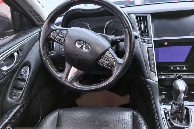 Used Infiniti Q50L 2015 2.0T Enjoyment Edition Interior 5