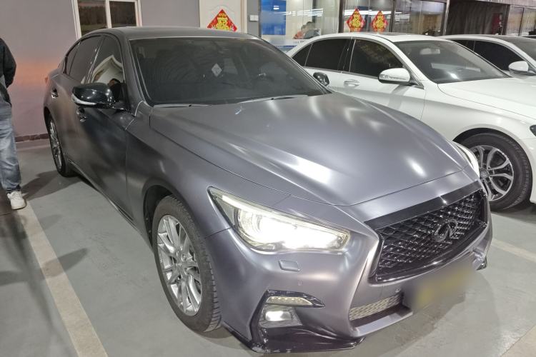 Used Infiniti Q50L 2016 2.0T Ambition Edition Front Right 45 Deg