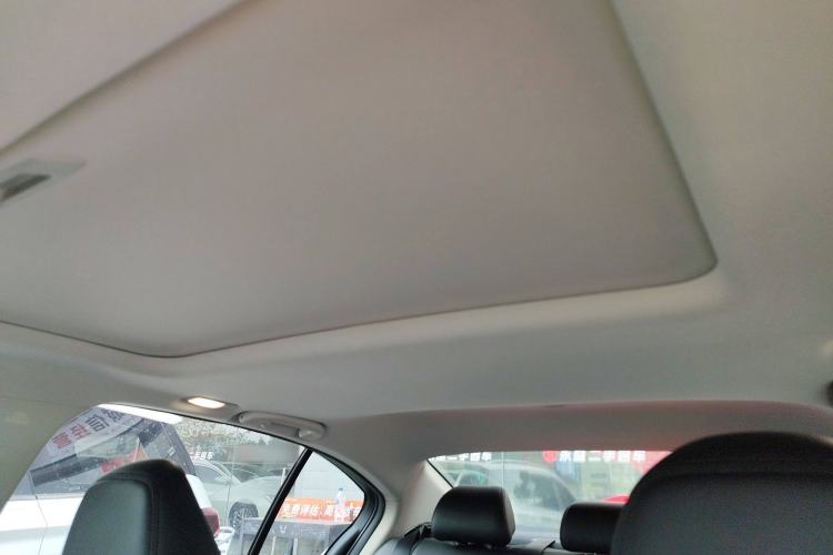 Used Infiniti Q50L 2018 2.0T Comfort Edition China VI Standard Headliner
