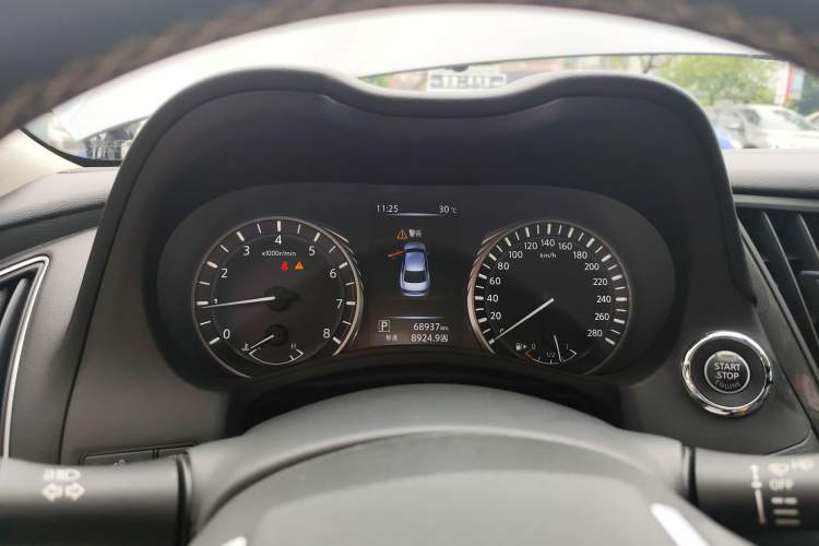 Used Infiniti Q50L 2018 2.0T Comfort Edition China VI Standard Instrument Cluster