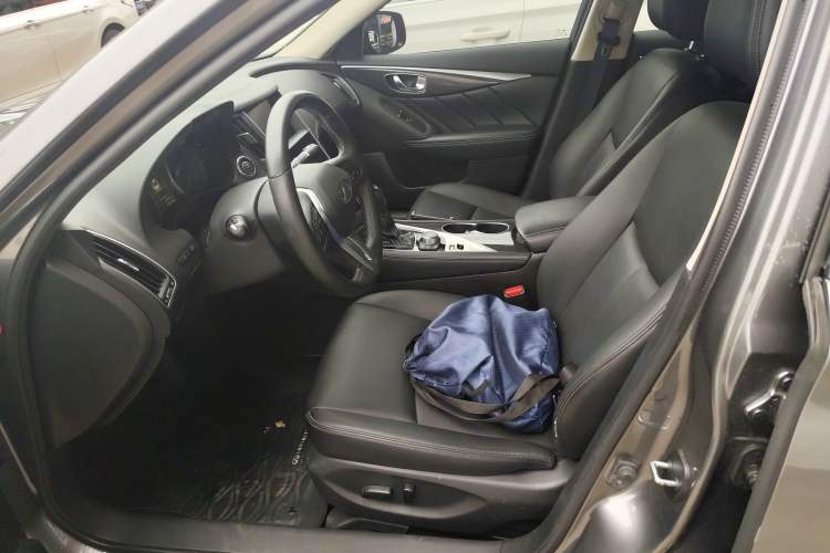 Used Infiniti Q50L 2018 2.0T Comfort Edition China VI Standard Left Front Seat