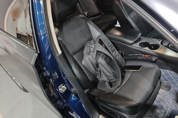 Used Infiniti Q50L 2016 2.0T Ambition Edition Right Front Seat