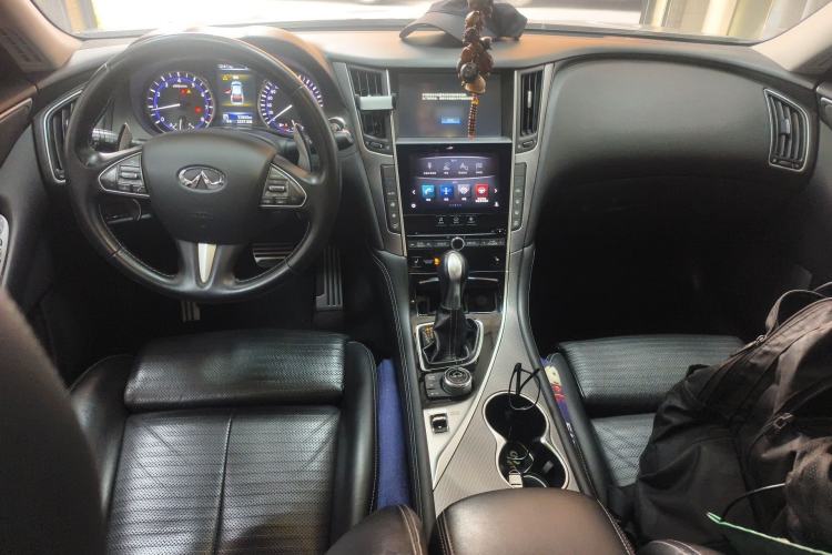 Used Infiniti Q50L 2015 2.0T Sport Edition Center Console