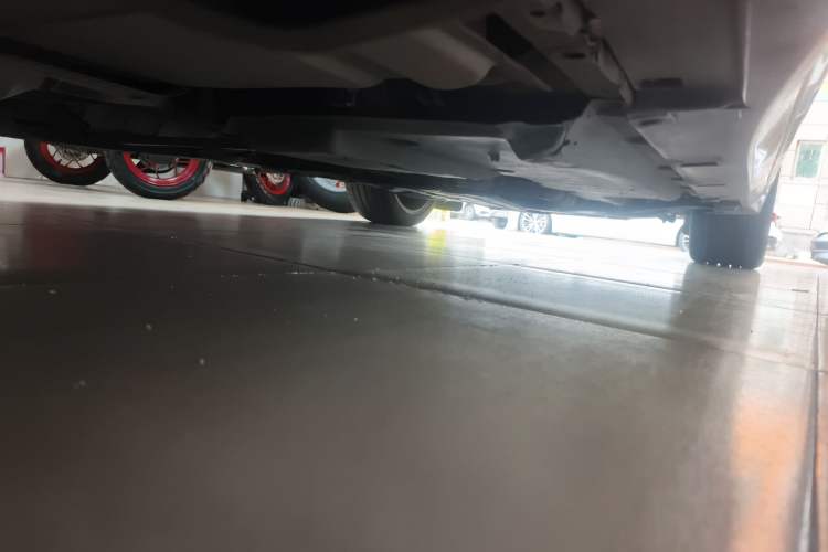 Used Infiniti Q50L 2015 2.0T Sport Edition Chassis Rear Right