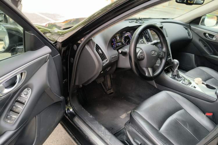 Used Infiniti Q50L 2015 2.0T Enjoyment Edition Driver Seat