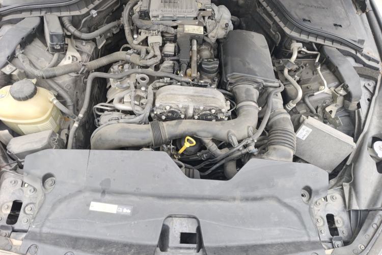 Used Infiniti Q50L 2015 2.0T Sport Edition Engine Bay