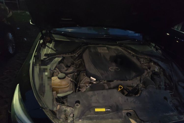 Used Infiniti Q50L 2015 2.0T Enjoyment Edition Engine Bay Right
