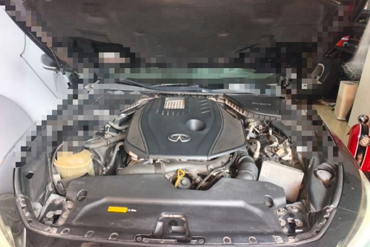 Used Infiniti Q50L 2015 2.0T Sport Edition Engine Bay