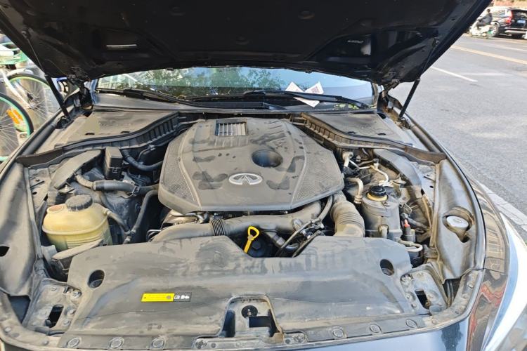 Used Infiniti Q50L 2015 2.0T Luxury Edition Engine Bay