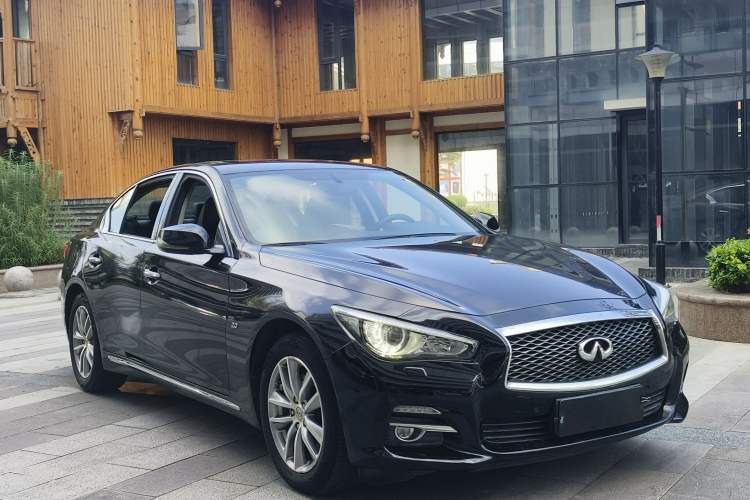 Used Infiniti Q50L 2015 2.0T Comfort Edition Exterior 2