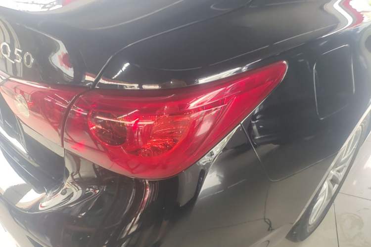Used Infiniti Q50L 2015 2.0T Enjoyment Edition Exterior 3