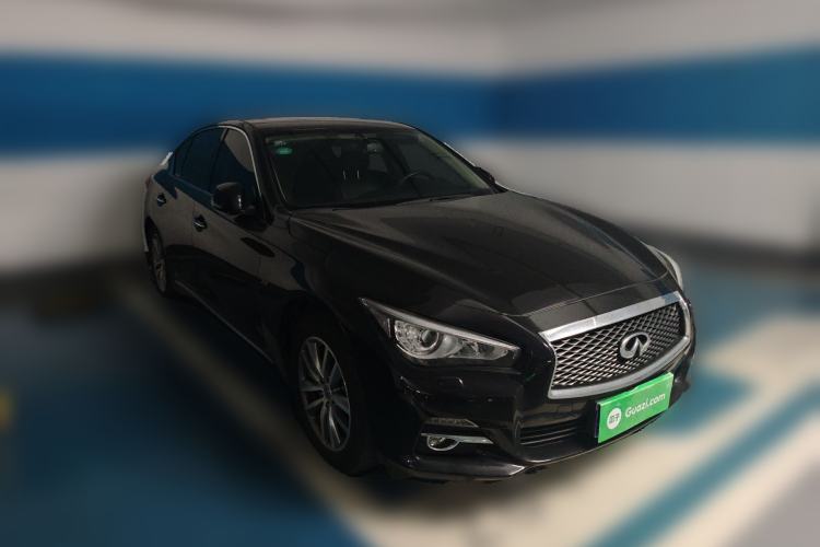 Used Infiniti Q50L 2015 2.0T Enjoyment Edition Front Right 45 Deg