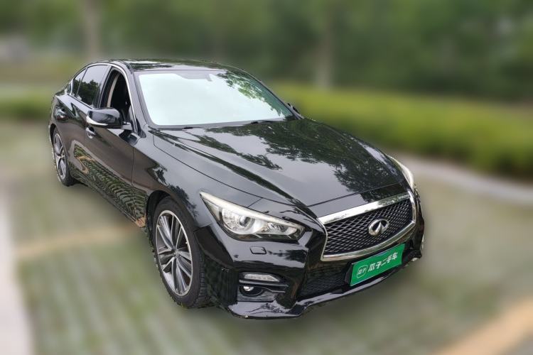 Used Infiniti Q50L 2015 2.0T Sport Edition Front Right 45 Deg