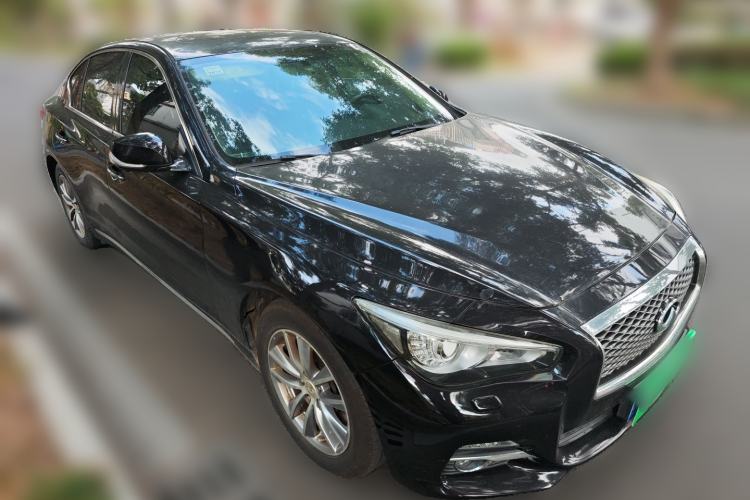 Used Infiniti Q50L 2015 2.0T Luxury Edition Front Right 45 Deg
