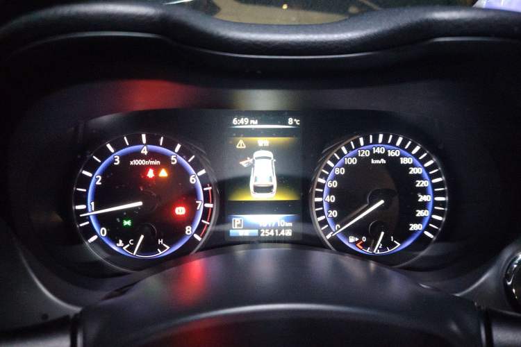 Used Infiniti Q50L 2015 2.0T Enjoyment Edition Instrument Cluster