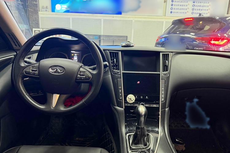 Used Infiniti Q50L 2015 2.0T Comfort Edition Interior 1