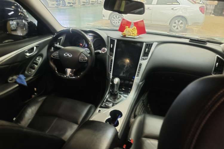 Used Infiniti Q50L 2015 2.0T Enjoyment Edition Interior 2