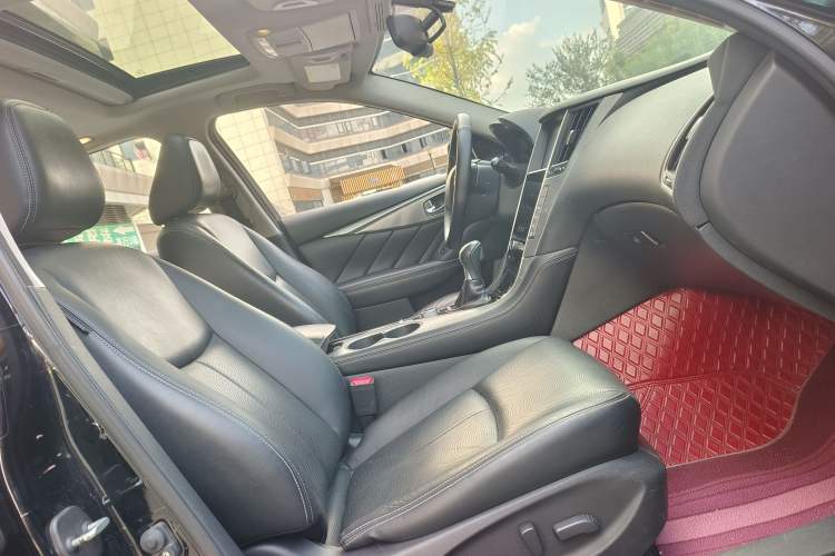 Used Infiniti Q50L 2015 2.0T Comfort Edition Interior 2