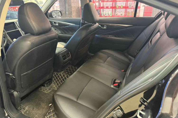 Used Infiniti Q50L 2015 2.0T Comfort Edition Interior 3