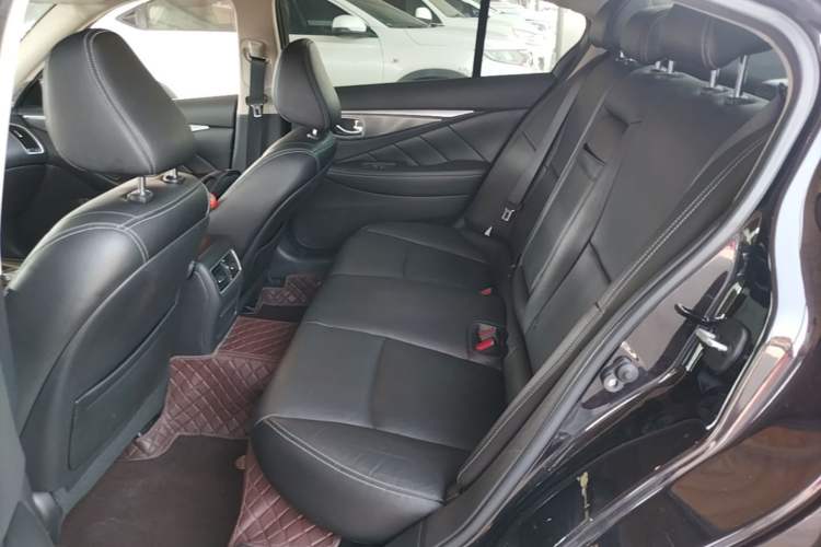 Used Infiniti Q50L 2015 2.0T Enjoyment Edition Left Rear Seat