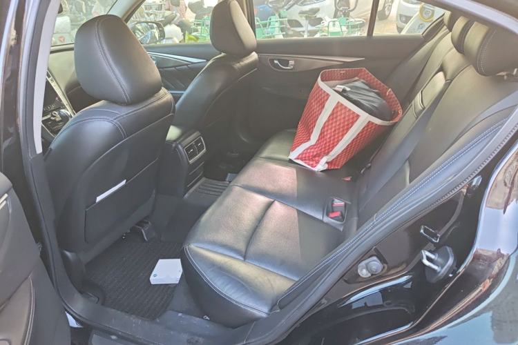 Used Infiniti Q50L 2015 2.0T Luxury Edition Left Rear Seat