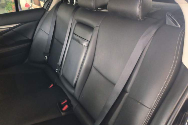 Used Infiniti Q50L 2015 2.0T Enjoyment Edition Left Rear Seat