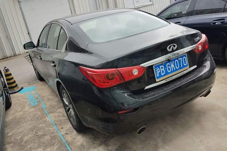 Used Infiniti Q50L 2015 2.0T Enjoyment Edition Rear Left 45 Deg