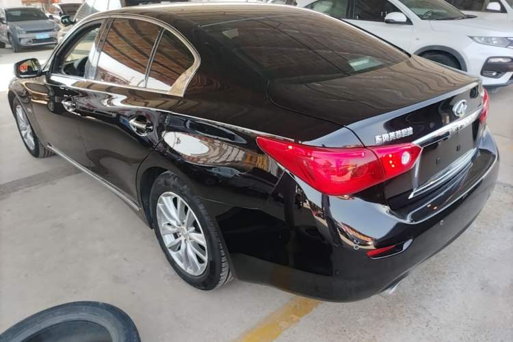 Used Infiniti Q50L 2015 2.0T Enjoyment Edition Rear Left 45 Deg