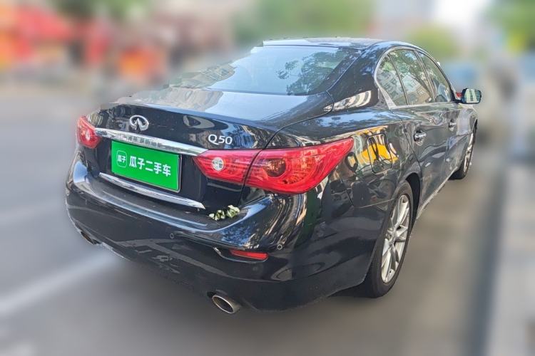 Used Infiniti Q50L 2015 2.0T Luxury Edition Rear Right 45 Deg