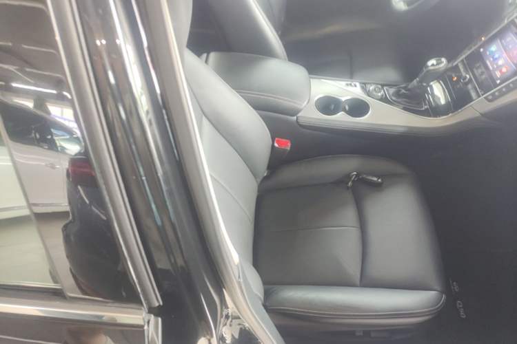 Used Infiniti Q50L 2015 2.0T Enjoyment Edition Right Front Seat