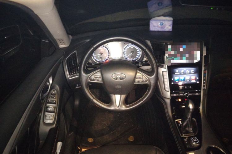 Used Infiniti Q50L 2015 2.0T Enjoyment Edition Steering Wheel