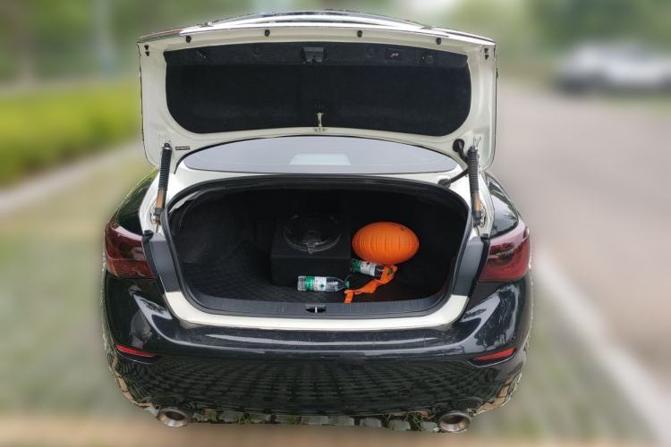 Used Infiniti Q50L 2015 2.0T Sport Edition Trunk